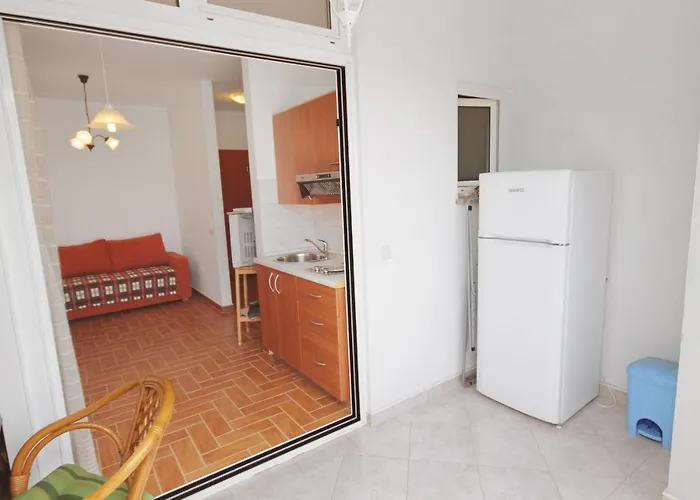 5458a ニヴィーチェ