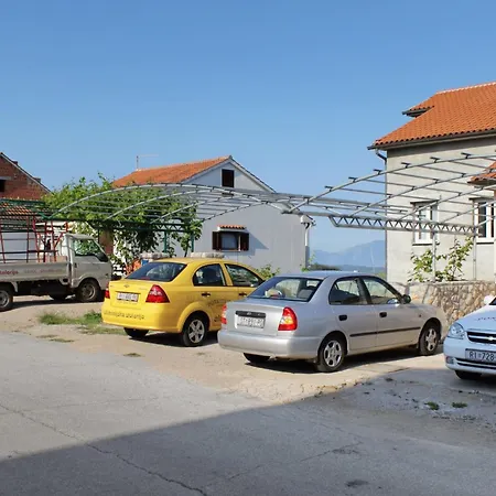 Studio 5458a Apartman *